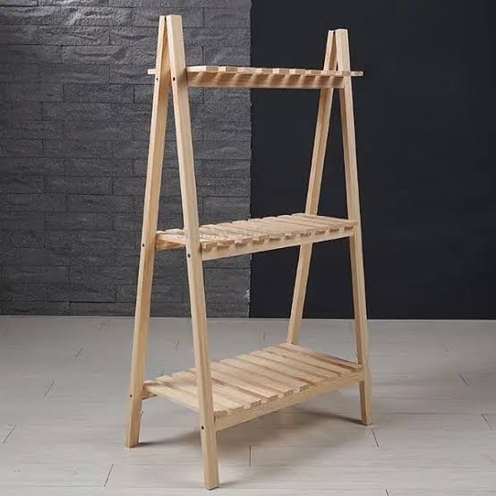 WOODEN DECORATION STAND
